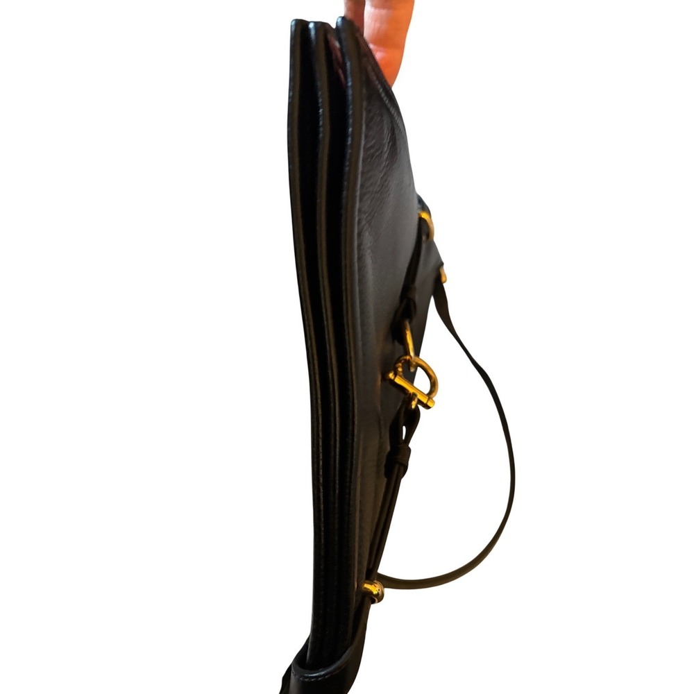 Chloé Black Leather Triangular Crossbody Bag with Gold Hardware (Rare) - Picture 15 of 15